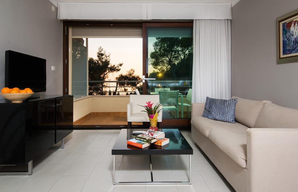 Sunset Apartment *